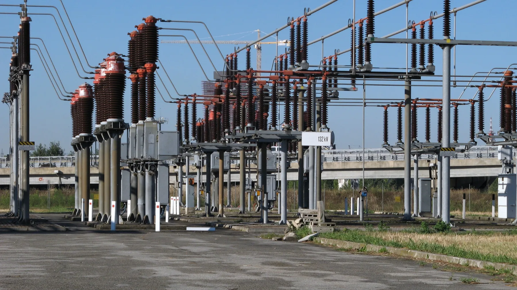 High voltage electrical substation